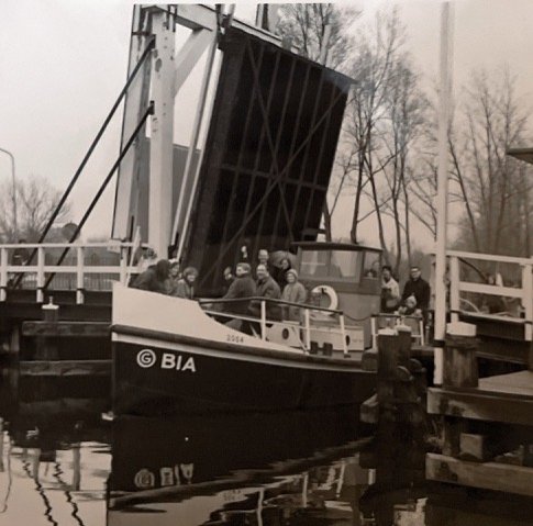 Bia met groepletter.brug